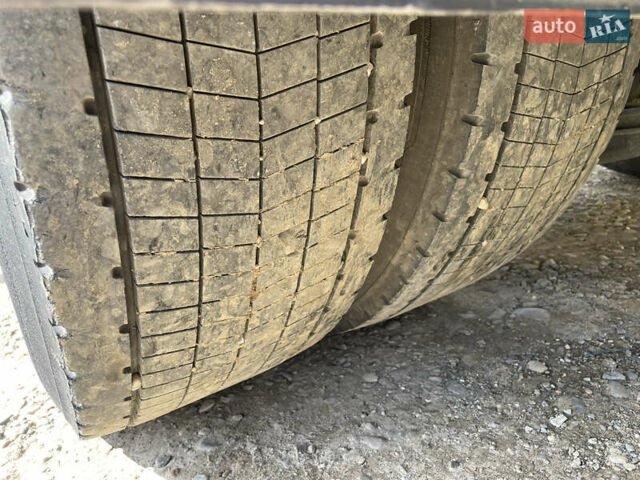 Желтый Вольво FH 13, объемом двигателя 12.9 л и пробегом 963 тыс. км за 38500 $, фото 15 на Automoto.ua