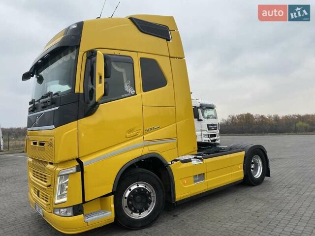 Желтый Вольво FH 13, объемом двигателя 0 л и пробегом 930 тыс. км за 42900 $, фото 6 на Automoto.ua