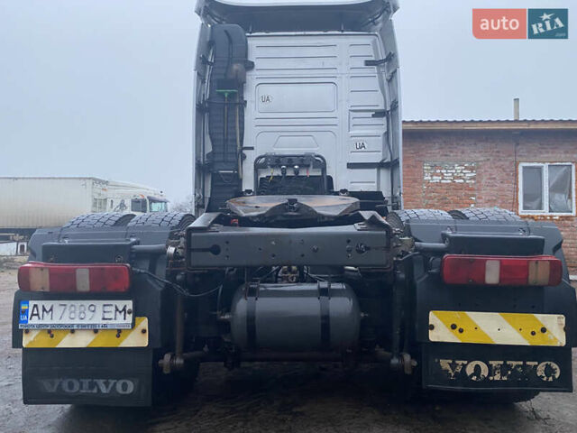 Серый Вольво FH 13, объемом двигателя 12.9 л и пробегом 856 тыс. км за 10500 $, фото 2 на Automoto.ua