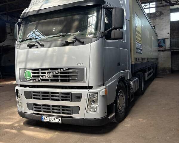 Вольво FH 13 2008 в Львове на Automoto.ua Серый Вольво FH 13, объемом двигателя 0 л и пробегом 1 тыс. км за 15500 $, фото 6 на Automoto.ua