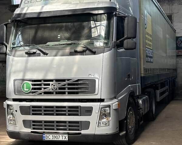 Вольво FH 13 2008 в Львове на Automoto.ua Серый Вольво FH 13, объемом двигателя 0 л и пробегом 1 тыс. км за 15500 $, фото 4 на Automoto.ua