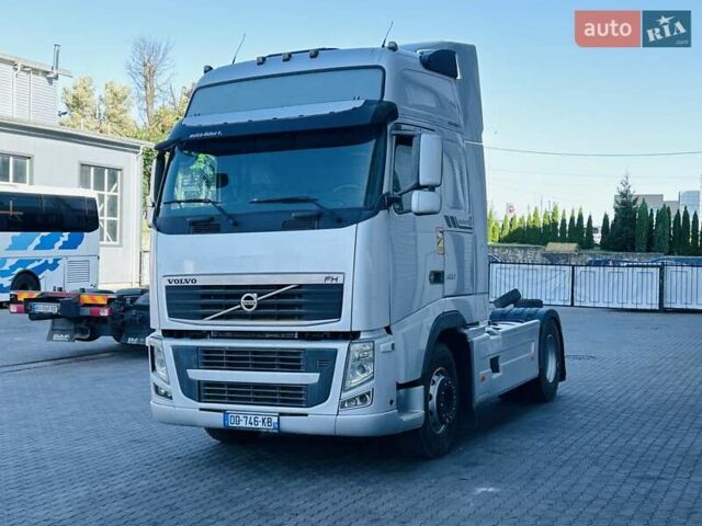 Сірий Вольво FH 13, об'ємом двигуна 12.9 л та пробігом 1 тис. км за 22300 $, фото 3 на Automoto.ua