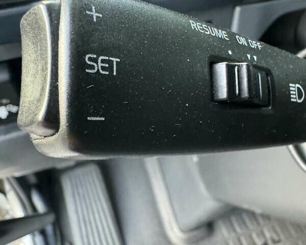 Серый Вольво FH 13, объемом двигателя 0 л и пробегом 950 тыс. км за 24900 $, фото 18 на Automoto.ua