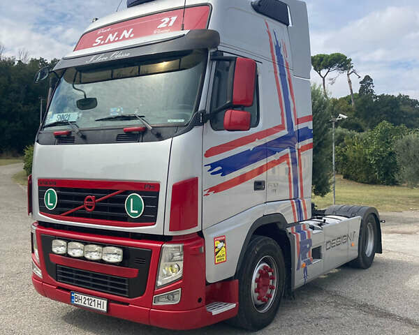 Сірий Вольво FH 13, об'ємом двигуна 0 л та пробігом 1 тис. км за 27000 $, фото 5 на Automoto.ua