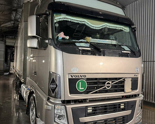 Серый Вольво FH 13, объемом двигателя 12.78 л и пробегом 1 тыс. км за 20000 $, фото 1 на Automoto.ua