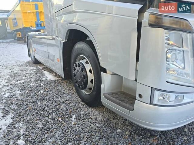 Серый Вольво FH 13, объемом двигателя 13 л и пробегом 960 тыс. км за 36894 $, фото 31 на Automoto.ua