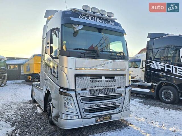 Серый Вольво FH 13, объемом двигателя 13 л и пробегом 960 тыс. км за 36894 $, фото 30 на Automoto.ua