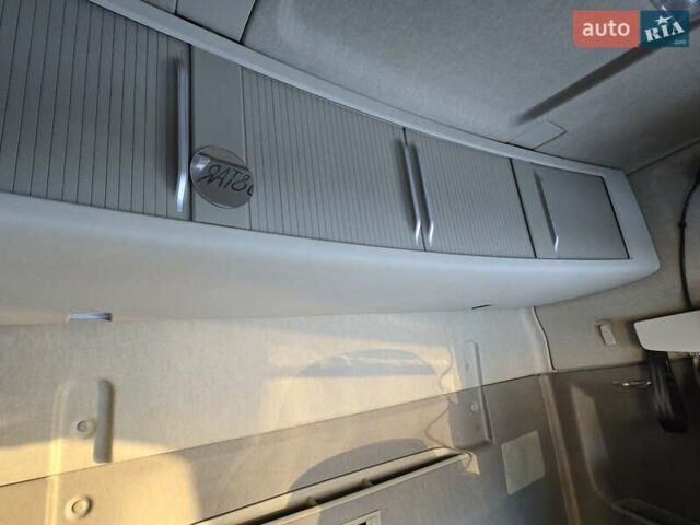 Серый Вольво FH 13, объемом двигателя 13 л и пробегом 960 тыс. км за 36894 $, фото 72 на Automoto.ua