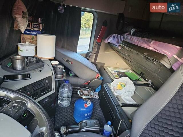 Серый Вольво FH 13, объемом двигателя 12.78 л и пробегом 905 тыс. км за 35000 $, фото 7 на Automoto.ua