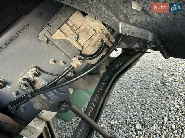 Сірий Вольво FH 13, об'ємом двигуна 12.9 л та пробігом 821 тис. км за 41900 $, фото 21 на Automoto.ua