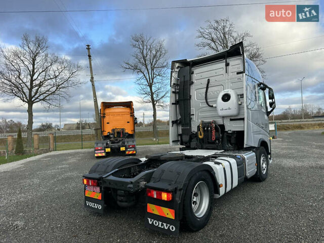 Сірий Вольво FH 13, об'ємом двигуна 12.9 л та пробігом 821 тис. км за 41900 $, фото 5 на Automoto.ua