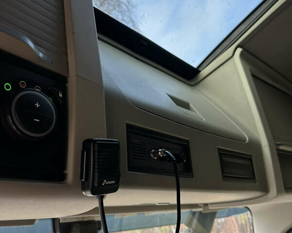 Сірий Вольво FH 13, об'ємом двигуна 12.9 л та пробігом 820 тис. км за 42900 $, фото 49 на Automoto.ua