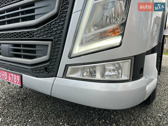 Сірий Вольво FH 13, об'ємом двигуна 12.9 л та пробігом 821 тис. км за 41900 $, фото 12 на Automoto.ua