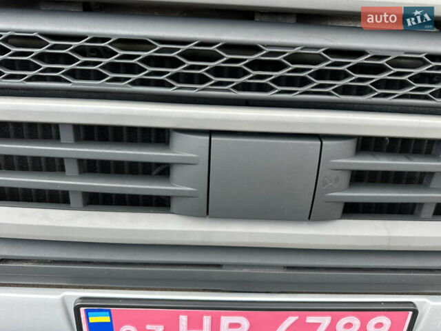 Сірий Вольво FH 13, об'ємом двигуна 12.9 л та пробігом 821 тис. км за 41900 $, фото 16 на Automoto.ua