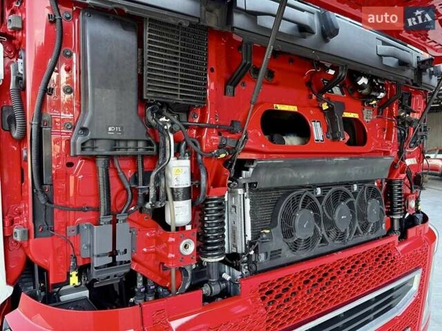 Серый Вольво FH 13, объемом двигателя 0 л и пробегом 780 тыс. км за 48999 $, фото 59 на Automoto.ua