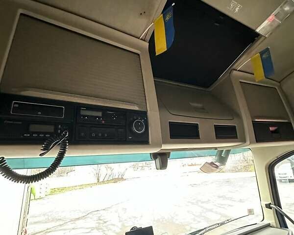 Синий Вольво FH 13, объемом двигателя 12.78 л и пробегом 1 тыс. км за 34000 $, фото 7 на Automoto.ua