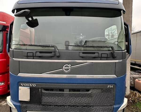 Синий Вольво FH 13, объемом двигателя 12.78 л и пробегом 1 тыс. км за 34000 $, фото 12 на Automoto.ua