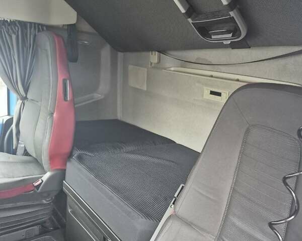 Синий Вольво FH 13, объемом двигателя 12.78 л и пробегом 1 тыс. км за 37000 $, фото 5 на Automoto.ua