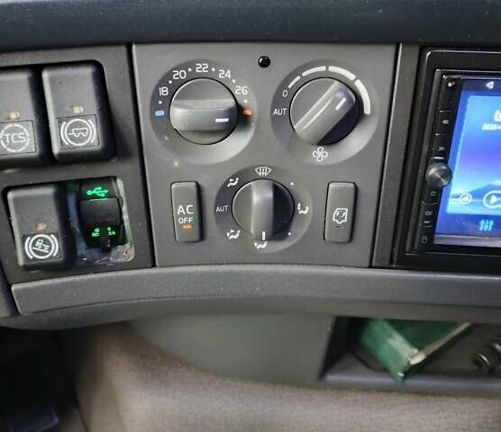 Синій Вольво FH 13, об'ємом двигуна 12.78 л та пробігом 1 тис. км за 35000 $, фото 14 на Automoto.ua