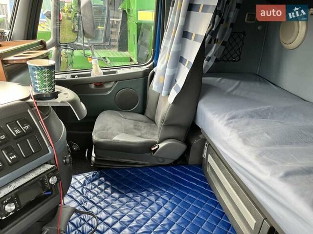 Синий Вольво FH 13, объемом двигателя 12.8 л и пробегом 852 тыс. км за 30000 $, фото 10 на Automoto.ua