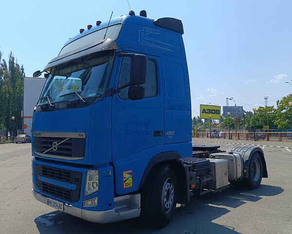 Синий Вольво FH 13, объемом двигателя 12.78 л и пробегом 975 тыс. км за 17200 $, фото 1 на Automoto.ua