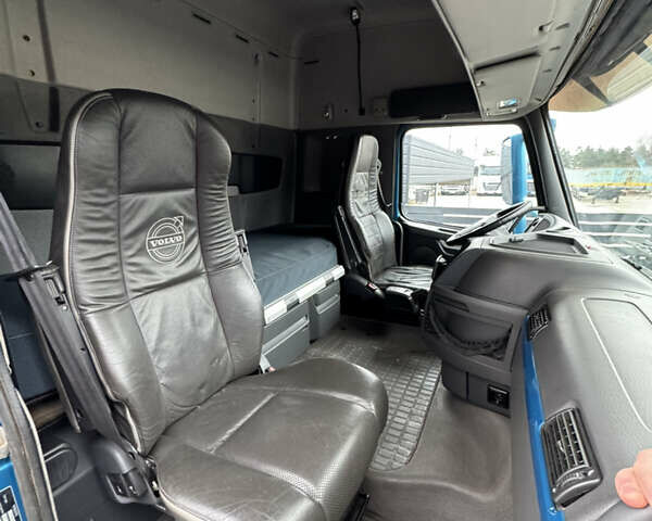 Синий Вольво FH 13, объемом двигателя 12.9 л и пробегом 1000 тыс. км за 22800 $, фото 22 на Automoto.ua