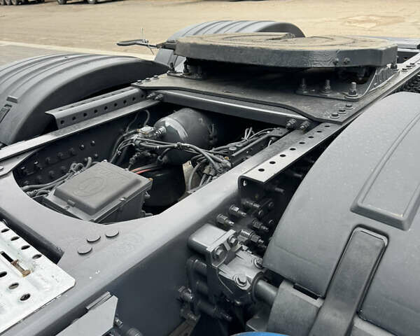 Синий Вольво FH 13, объемом двигателя 12.9 л и пробегом 1000 тыс. км за 22800 $, фото 16 на Automoto.ua