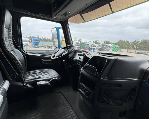 Синий Вольво FH 13, объемом двигателя 12.9 л и пробегом 1000 тыс. км за 22800 $, фото 28 на Automoto.ua