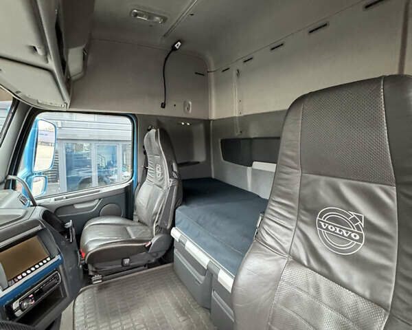 Синий Вольво FH 13, объемом двигателя 12.9 л и пробегом 1000 тыс. км за 22800 $, фото 33 на Automoto.ua