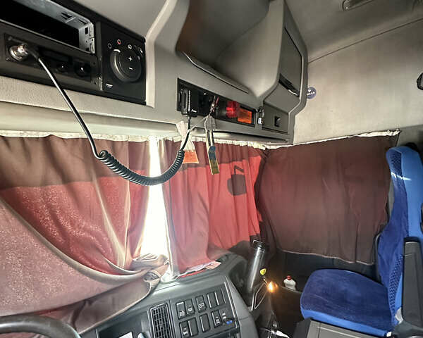 Синий Вольво FH 13, объемом двигателя 0 л и пробегом 870 тыс. км за 26000 $, фото 11 на Automoto.ua