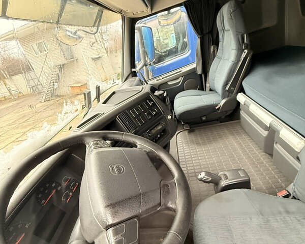 Синий Вольво FH 13, объемом двигателя 12.9 л и пробегом 1 тыс. км за 18000 $, фото 5 на Automoto.ua