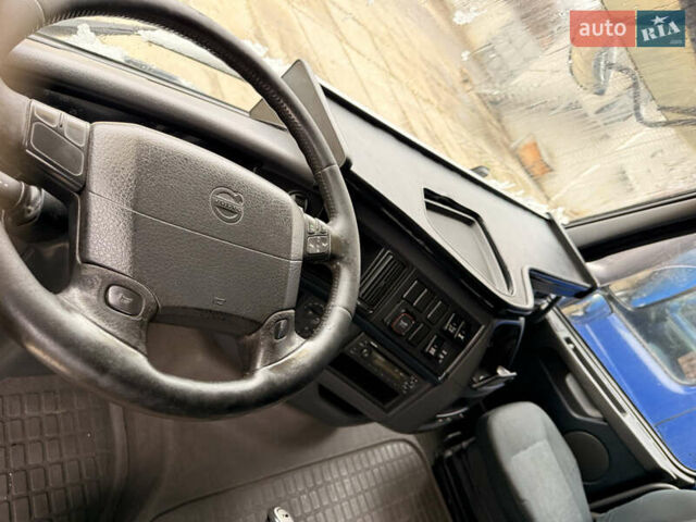 Синий Вольво FH 13, объемом двигателя 12.9 л и пробегом 1 тыс. км за 16500 $, фото 3 на Automoto.ua