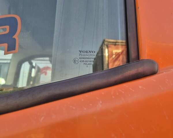 Синий Вольво FH 13, объемом двигателя 12.78 л и пробегом 850 тыс. км за 26000 $, фото 11 на Automoto.ua