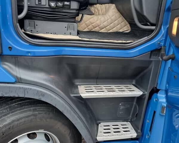 Синий Вольво FH 13, объемом двигателя 0 л и пробегом 800 тыс. км за 28000 $, фото 16 на Automoto.ua