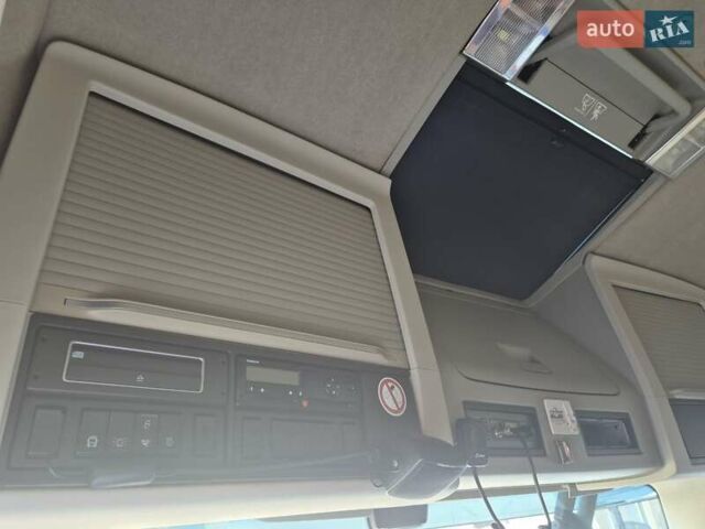 Синий Вольво FH 13, объемом двигателя 12.78 л и пробегом 850 тыс. км за 26000 $, фото 15 на Automoto.ua