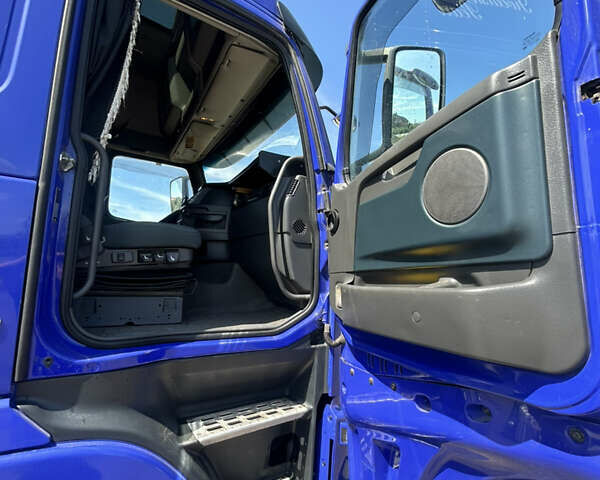 Синий Вольво FH 13, объемом двигателя 0 л и пробегом 1 тыс. км за 22500 $, фото 8 на Automoto.ua