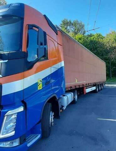 Синий Вольво FH 13, объемом двигателя 12.78 л и пробегом 850 тыс. км за 26000 $, фото 2 на Automoto.ua