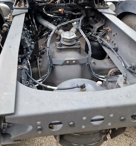Вольво FH 13 2014 в Иршава на Automoto.ua Синий Вольво FH 13, объемом двигателя 12.78 л и пробегом 980 тыс. км за 33012 $, фото 7 на Automoto.ua