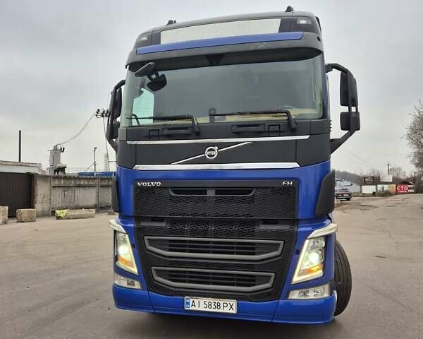 Синій Вольво FH 13, об'ємом двигуна 12.78 л та пробігом 130 тис. км за 28500 $, фото 1 на Automoto.ua