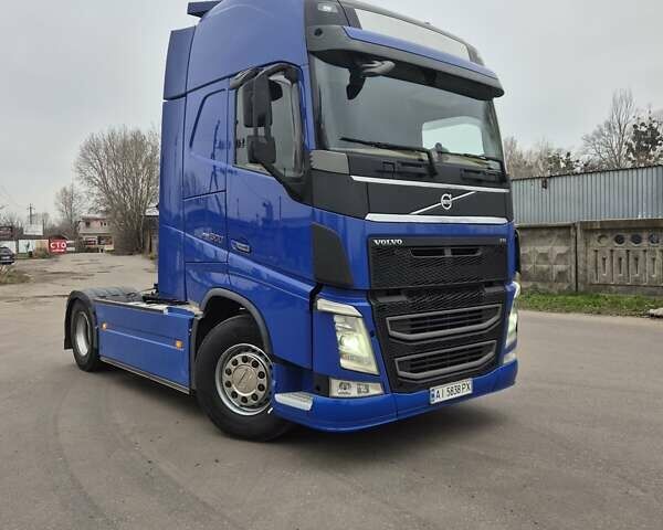 Синій Вольво FH 13, об'ємом двигуна 12.78 л та пробігом 130 тис. км за 28500 $, фото 2 на Automoto.ua