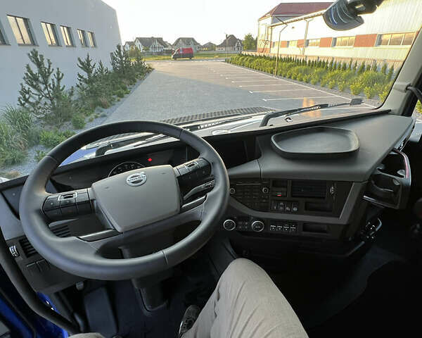 Синий Вольво FH 13, объемом двигателя 12.6 л и пробегом 730 тыс. км за 38270 $, фото 21 на Automoto.ua