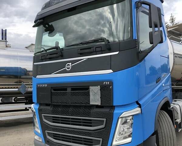 Синий Вольво FH 13, объемом двигателя 0 л и пробегом 870 тыс. км за 38000 $, фото 7 на Automoto.ua
