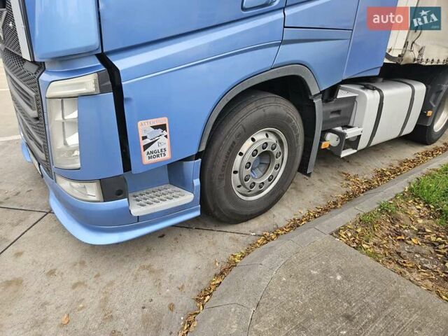 Синій Вольво FH 13, об'ємом двигуна 12.9 л та пробігом 943 тис. км за 33000 $, фото 4 на Automoto.ua