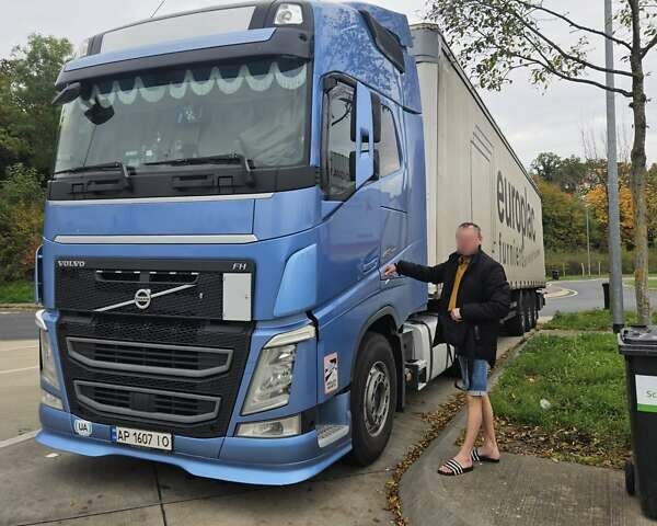 Синій Вольво FH 13, об'ємом двигуна 12.9 л та пробігом 943 тис. км за 33000 $, фото 1 на Automoto.ua