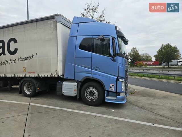 Синій Вольво FH 13, об'ємом двигуна 12.9 л та пробігом 943 тис. км за 33000 $, фото 5 на Automoto.ua