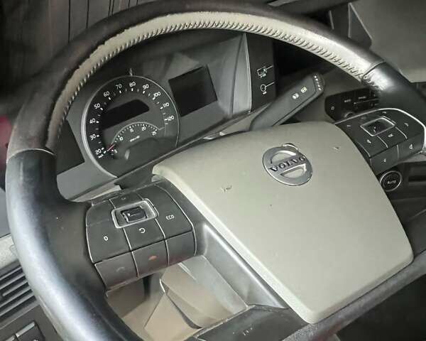 Синий Вольво FH 13, объемом двигателя 12.78 л и пробегом 952 тыс. км за 34000 $, фото 12 на Automoto.ua