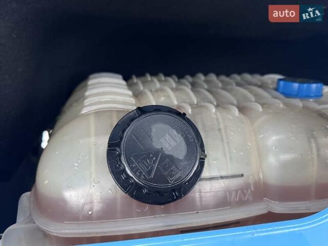 Синий Вольво FH 13, объемом двигателя 0 л и пробегом 918 тыс. км за 43072 $, фото 35 на Automoto.ua