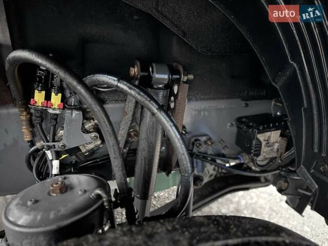 Синий Вольво FH 13, объемом двигателя 0 л и пробегом 918 тыс. км за 43072 $, фото 23 на Automoto.ua