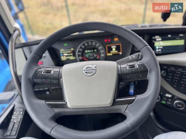 Синій Вольво FH 13, об'ємом двигуна 12.7 л та пробігом 918 тис. км за 43500 $, фото 69 на Automoto.ua