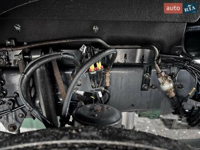 Синій Вольво FH 13, об'ємом двигуна 12.7 л та пробігом 918 тис. км за 43500 $, фото 22 на Automoto.ua